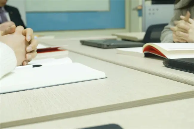 ews 法学院排名